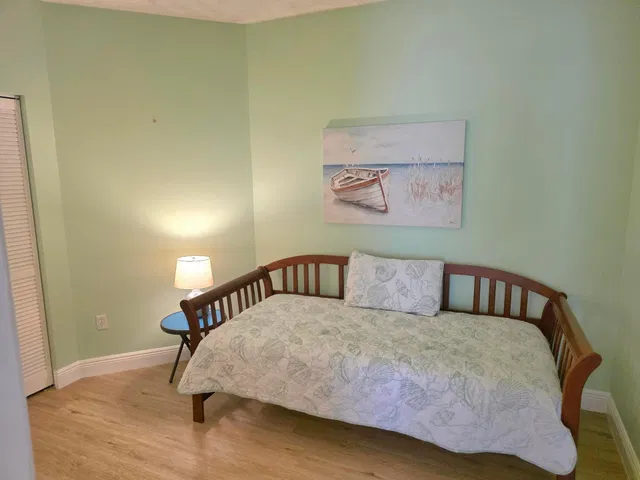 Unit 305 photo 24