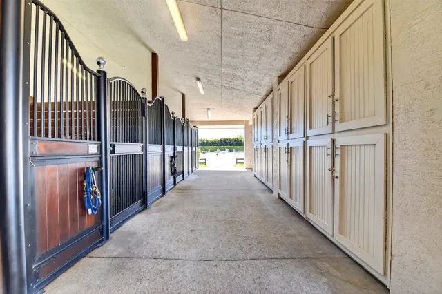  Residence photo 9