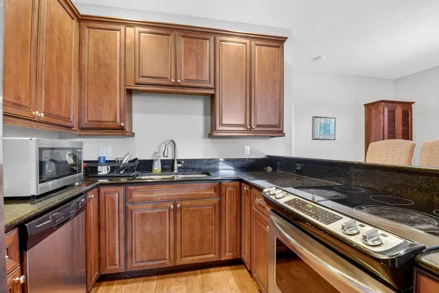  Residence photo 30
