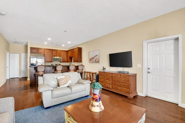  Residence photo 38
