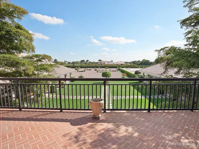  Residence photo 41