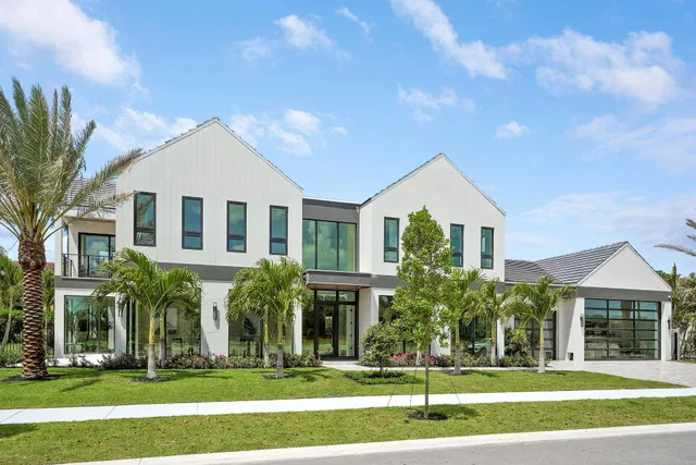 Residence photo 2