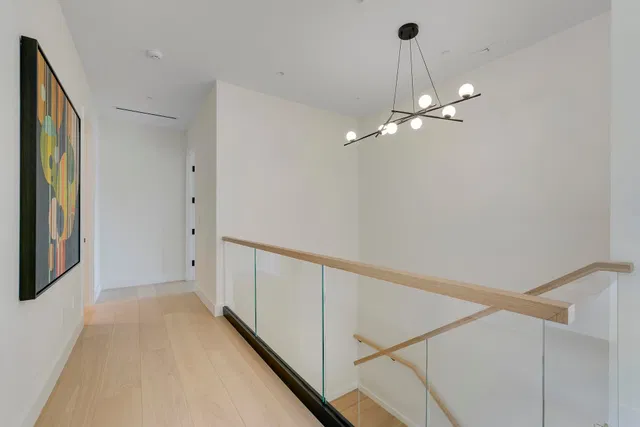 Residence photo 26