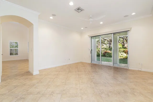 Evergrene Palm Beach Gardens Residence photo 14