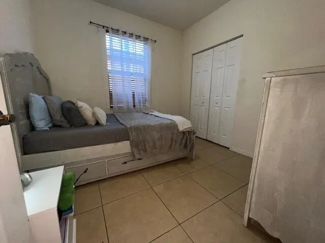 Residence photo 18