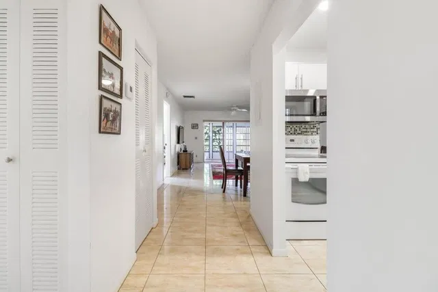 Residence photo 7