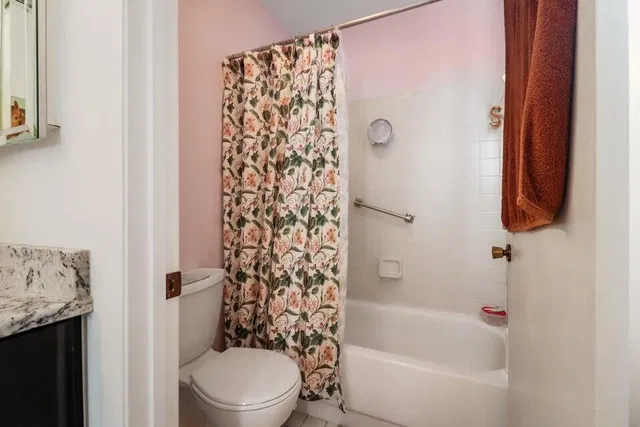 Residence photo 16