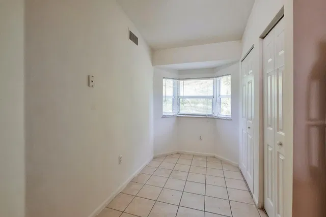 Unit 205 photo 15
