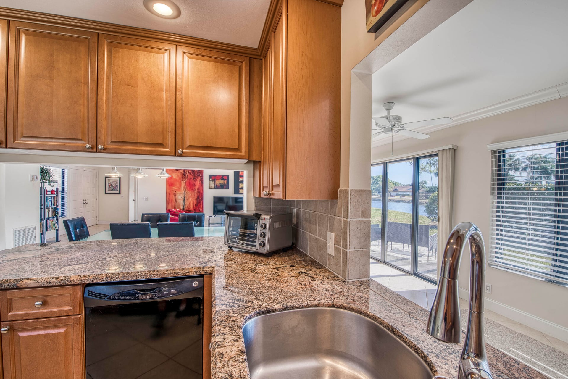 Eastpointe Country Club Residence photo 17