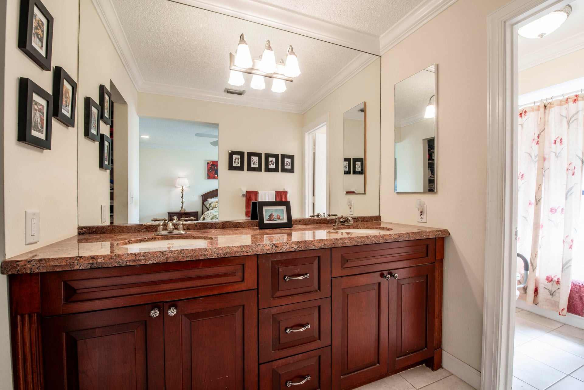 Eastpointe Country Club Residence photo 21