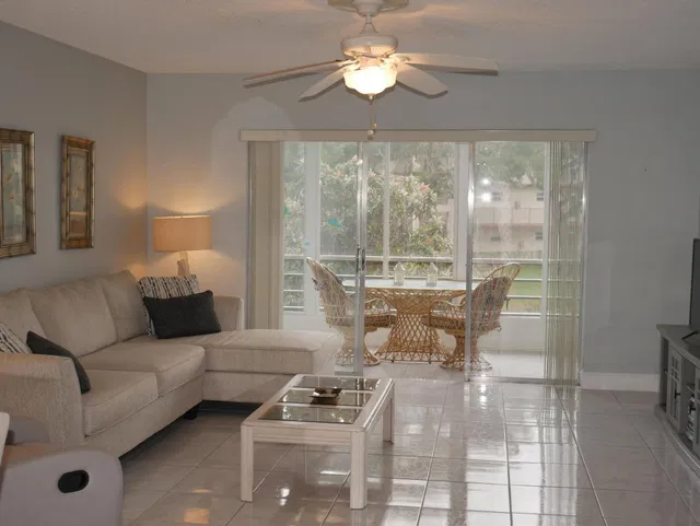 Unit 208 photo 2