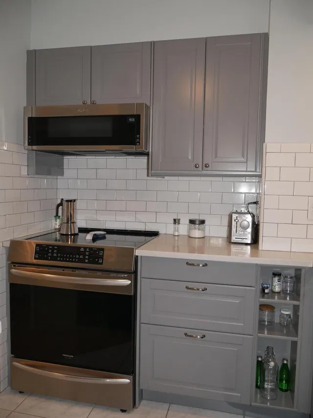 Unit 208 photo 10