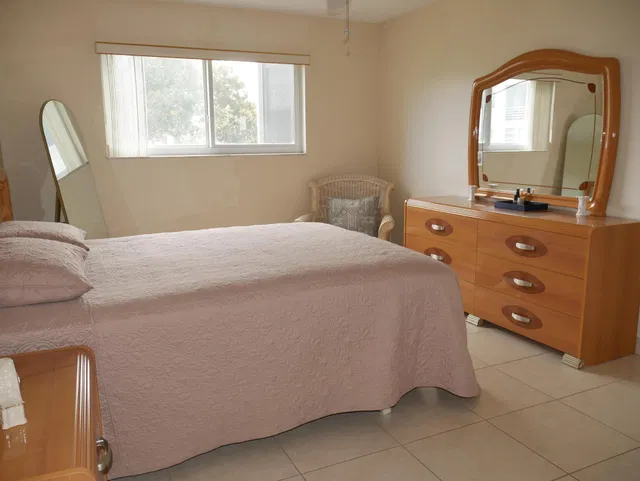 Unit 208 photo 13