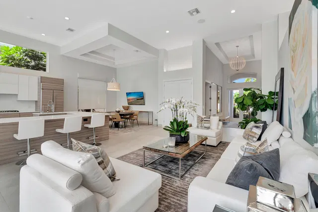 Woodfield Country Club Residence photo 8