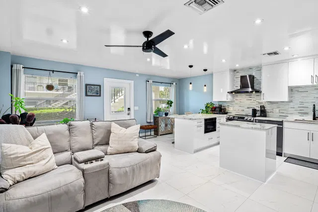 Singer Island Unit 2 photo 8