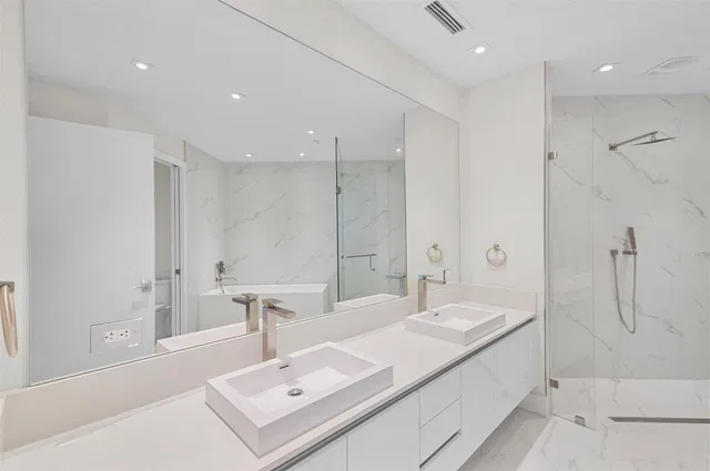 Unit H1204 photo 18