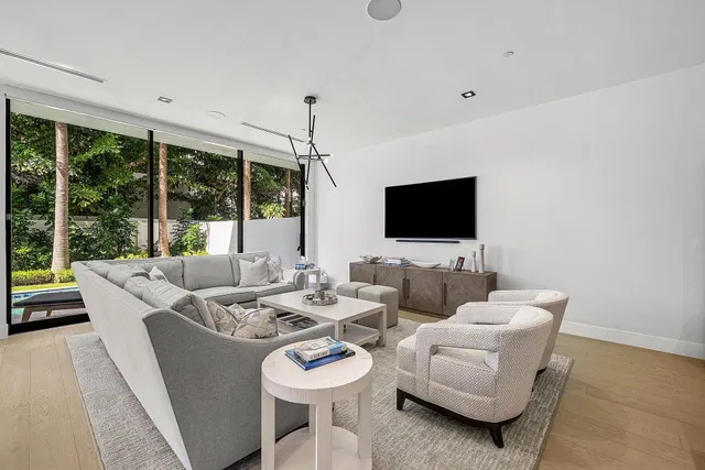 Palm Trail Delray Beach Residence photo 3