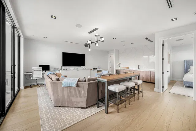 Palm Trail Delray Beach Residence photo 38