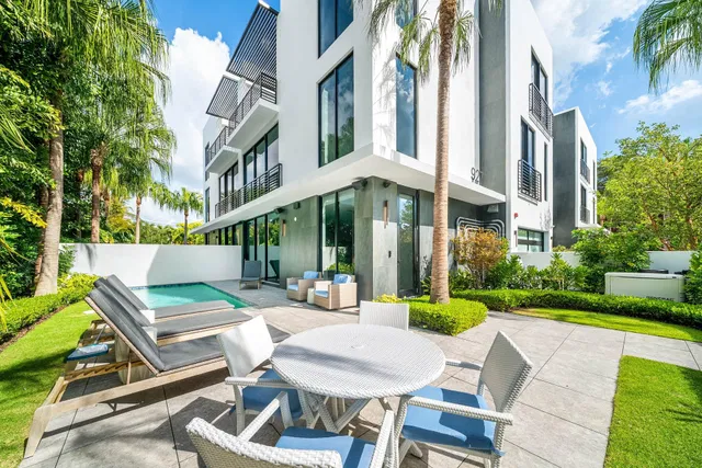 Palm Trail Delray Beach Residence photo 44