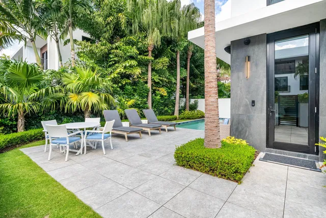 Palm Trail Delray Beach Residence photo 46