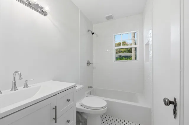 Prospect Park & Southland Park Residence photo 17