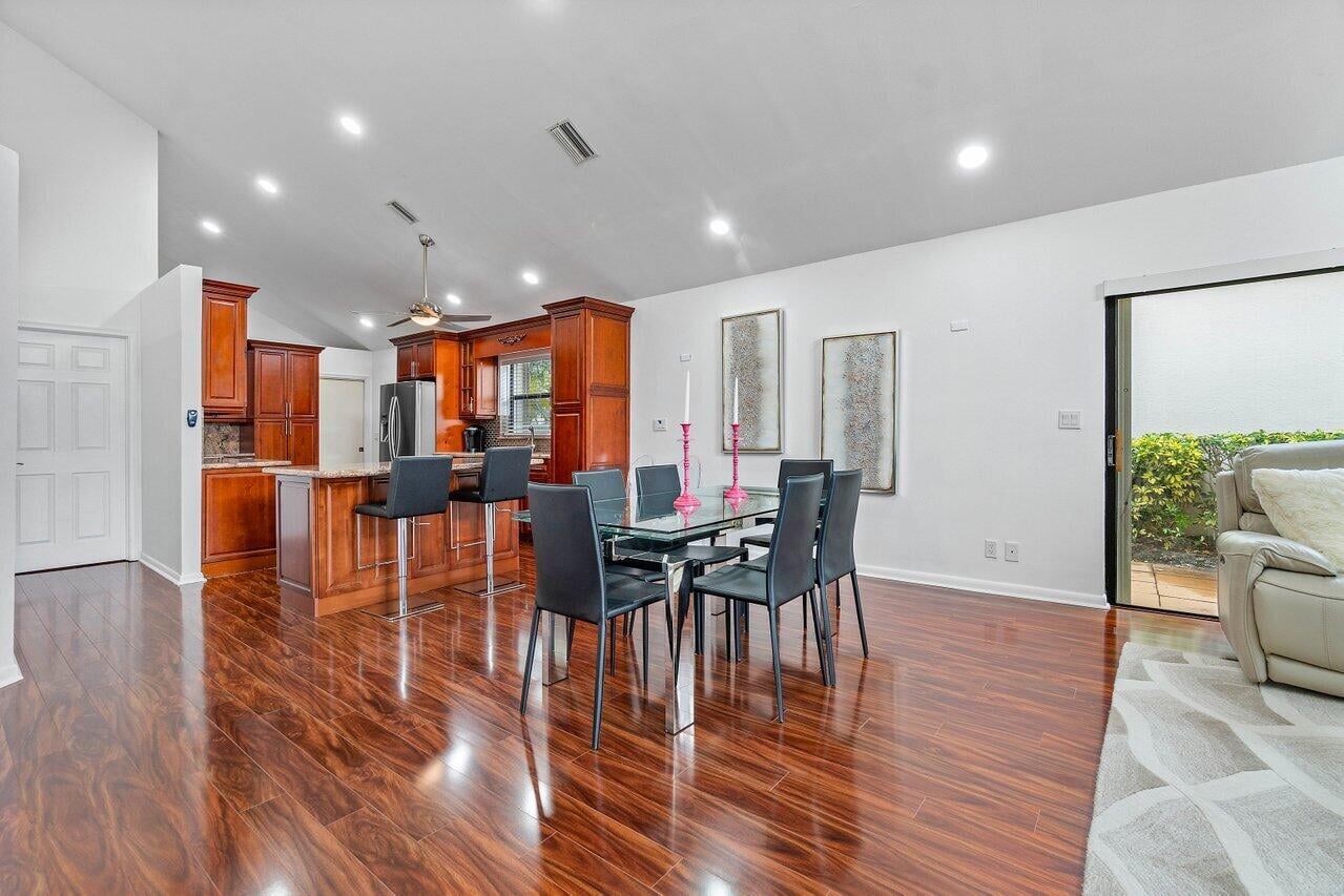 Residence photo 6