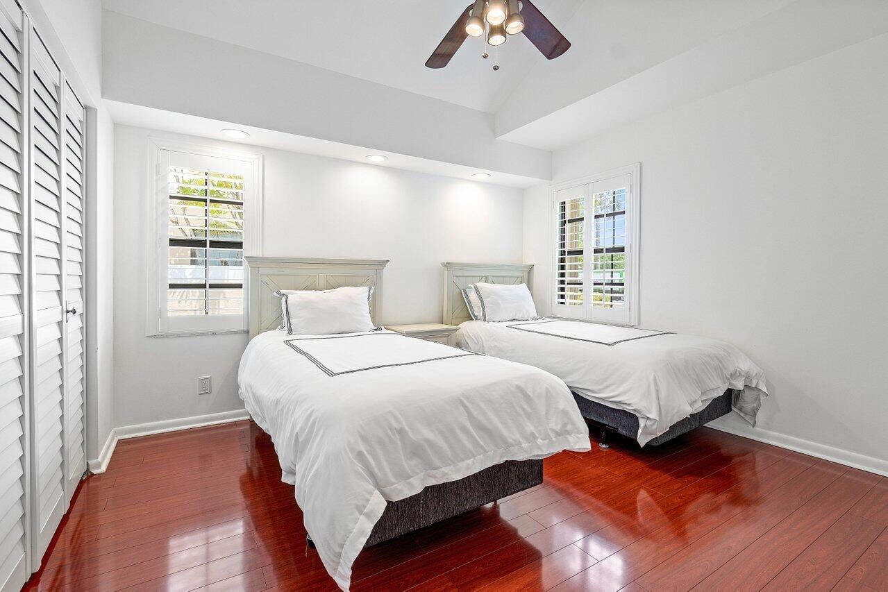 Residence photo 18