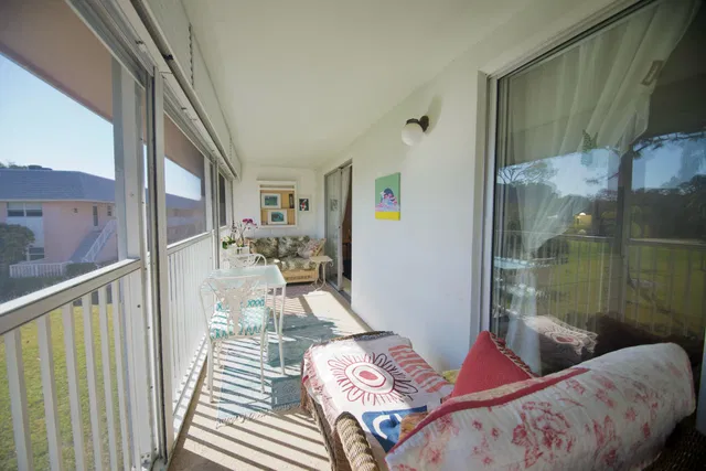 Unit 289 photo 14