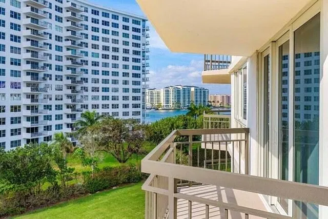 Boca Raton Unit 5d photo 28