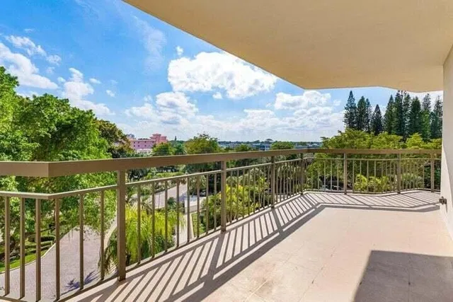Boca Raton Unit 5d photo 29