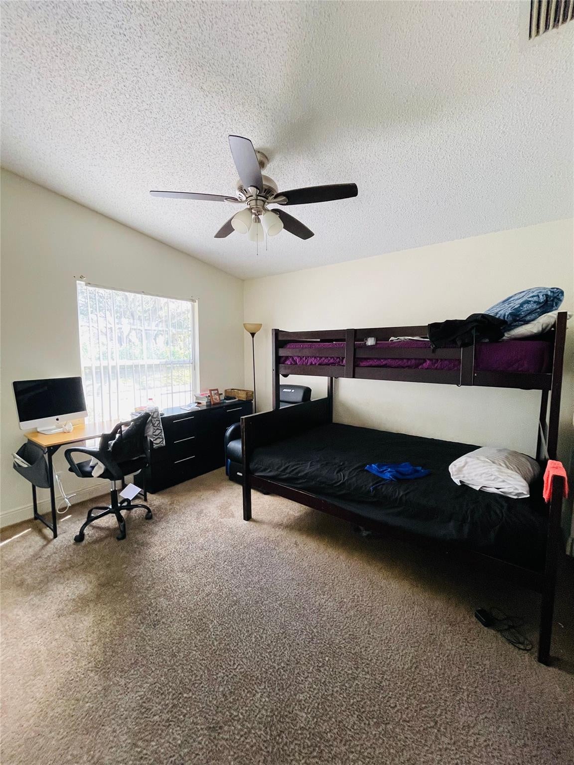 Residence photo 18