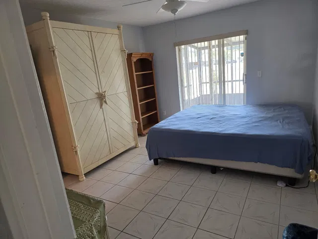  Residence photo 9