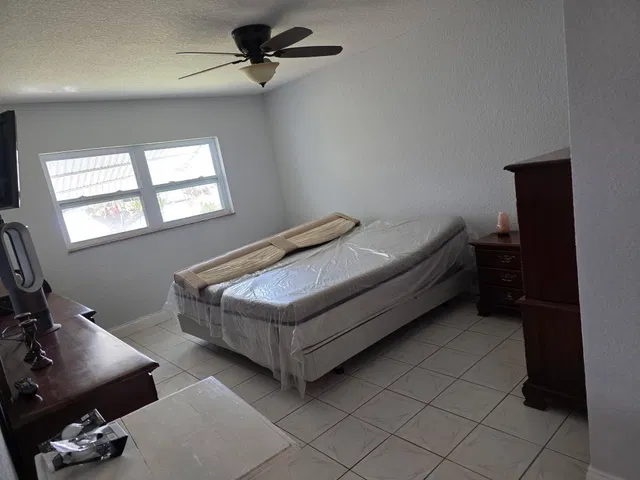  Residence photo 12
