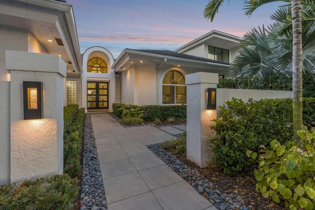 Admirals Cove Residence photo 2