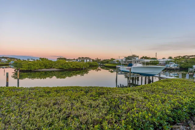 Admirals Cove Residence photo 6