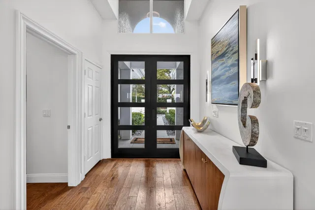 Admirals Cove Residence photo 9