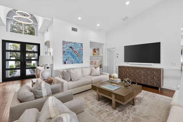 Admirals Cove Residence photo 10