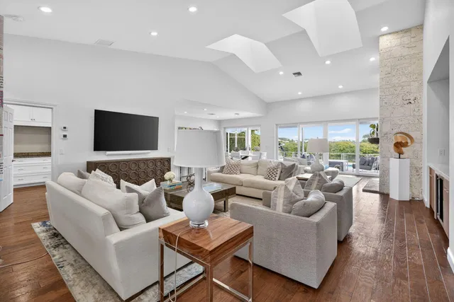 Admirals Cove Residence photo 13