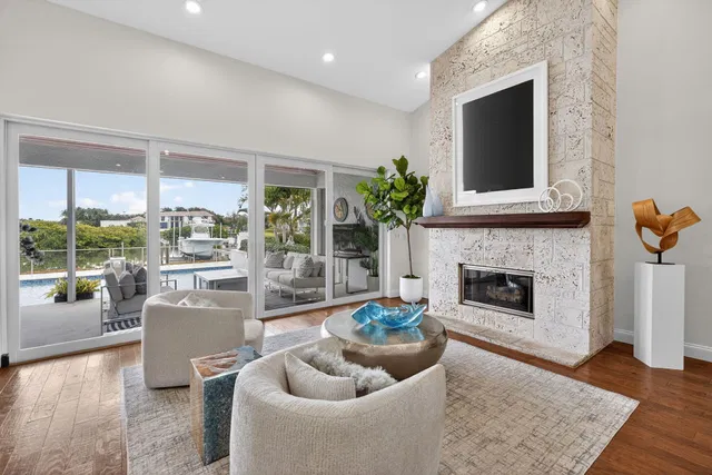 Admirals Cove Residence photo 14