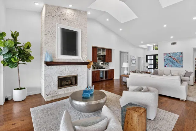 Admirals Cove Residence photo 19