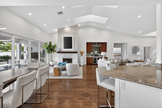 Admirals Cove Residence photo 22