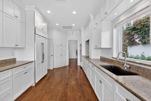 Admirals Cove Residence photo 23