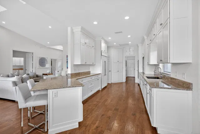 Admirals Cove Residence photo 24