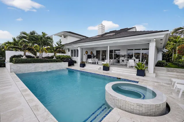 Admirals Cove Residence photo 29