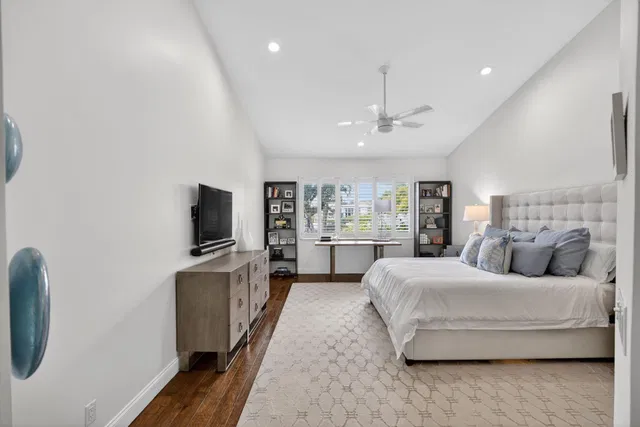 Admirals Cove Residence photo 36