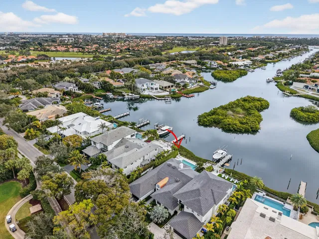 Admirals Cove Residence photo 52