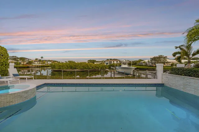 Admirals Cove Residence photo 80