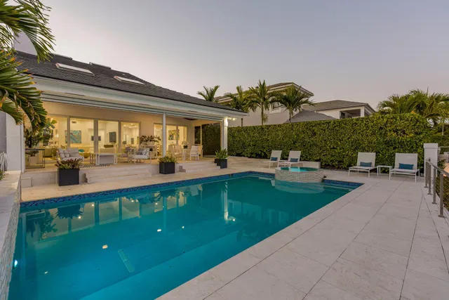 Admirals Cove Residence photo 92