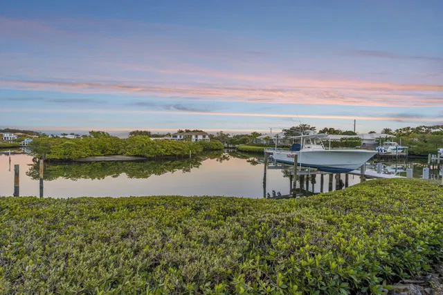 Admirals Cove Residence photo 94