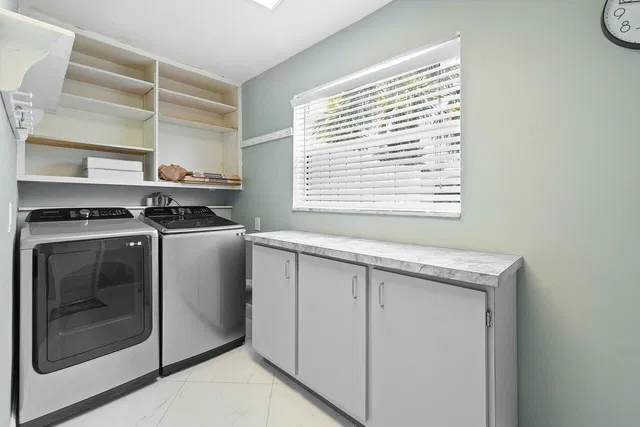 Residence photo 12